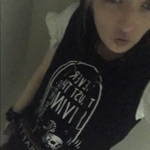 black craft ‘never trust the living’ - Picture 3 of 3